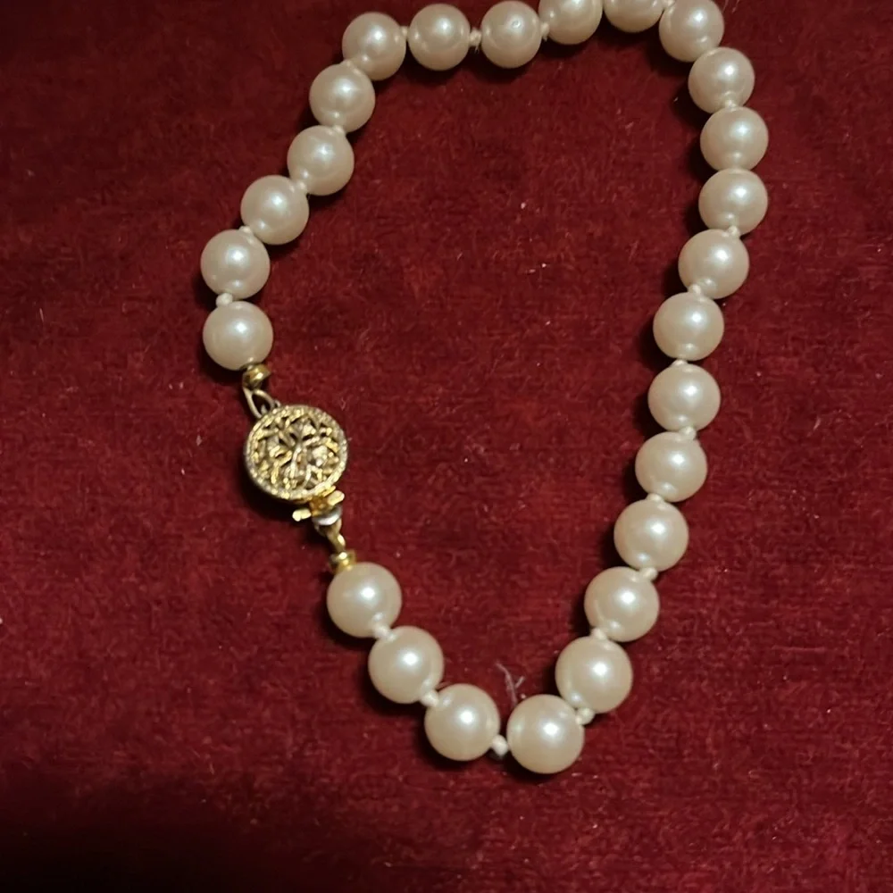 Faux Pearls Bracelet